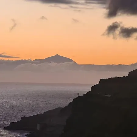 Puerto Rico, Amadores And Teide View Puerto Rico (Gran Canaria)