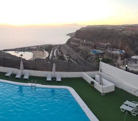 Puerto Rico, Amadores And Teide View *